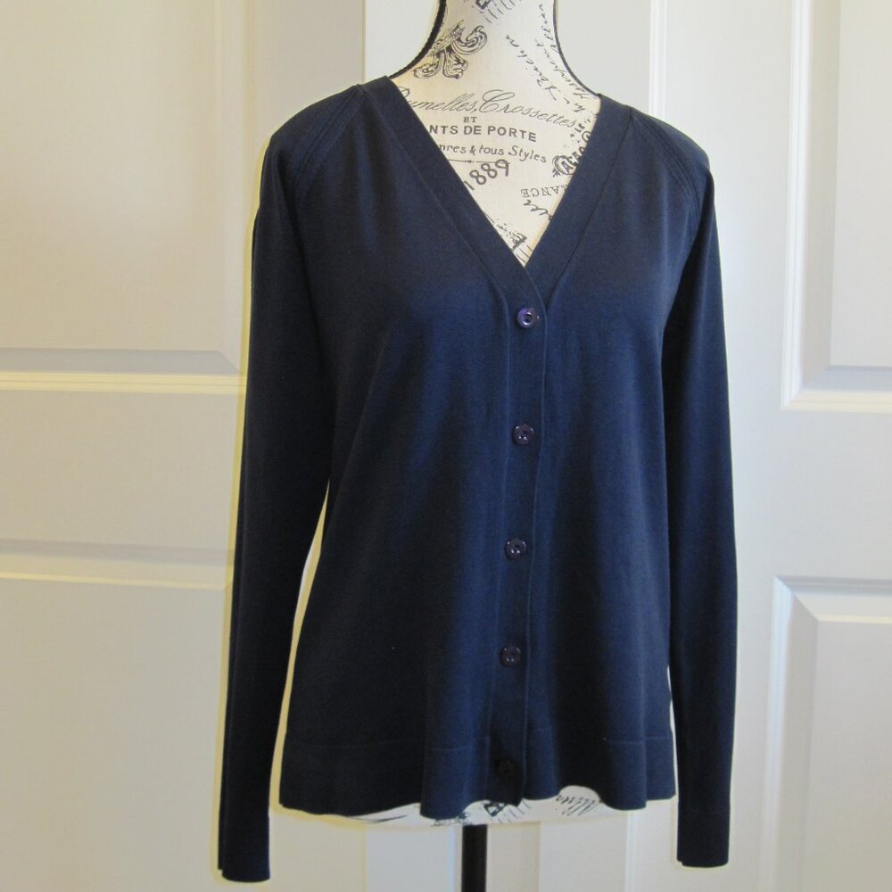 Pendleton Women's V-Neck Cardigan Sweater in Navy, Small
